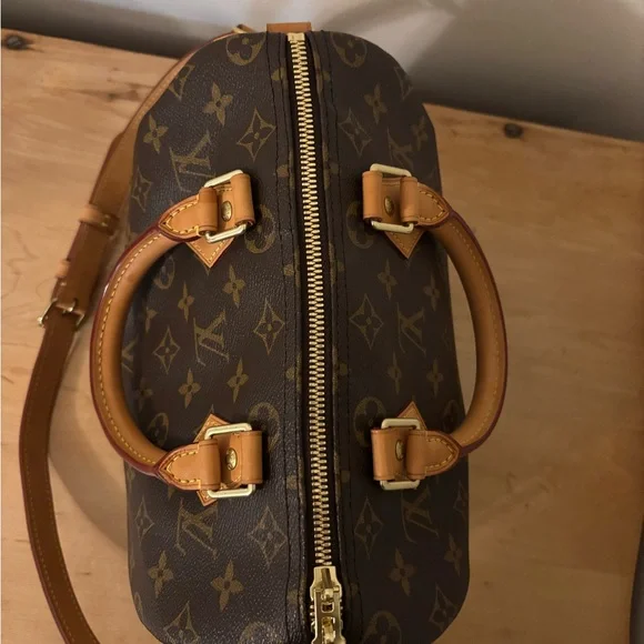 Louis Vuitton Speedy 25 Bandoulierre Monogram - Picture 13 of 17